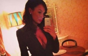 Nicole Minetti mostra il seno su Instagram, la foto