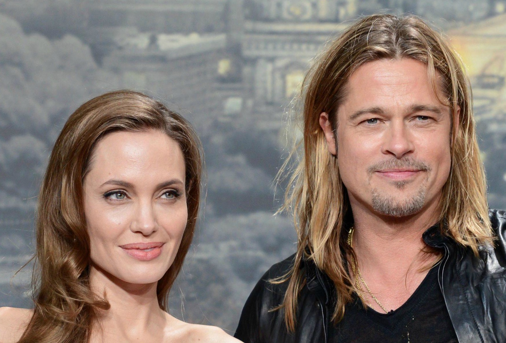 Angelina Jolie: “Brad Pitt| puzza come un cane pastore”