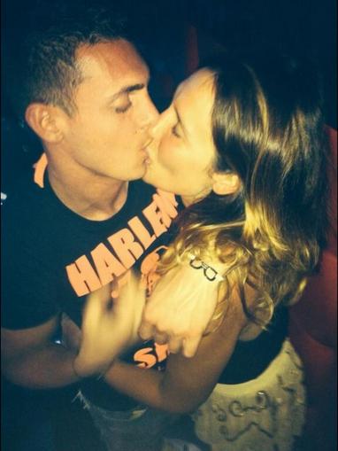 Nicole Minetti, ecco il bacio| con Claudio D’Alessio – FOTO