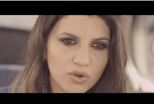 Deborah Iurato, sexy nel suo primo videoclip
