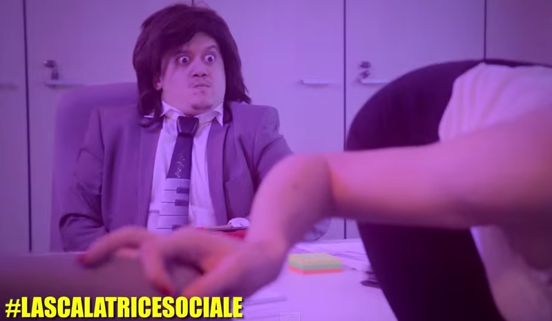 “Cosa fai in ufficio?”, la parodia che fa ridere la rete – Video