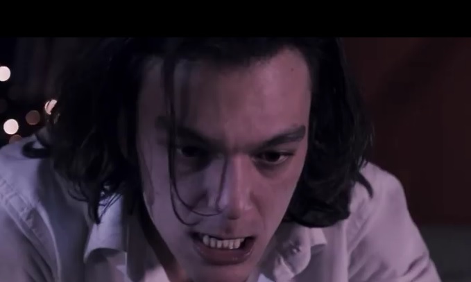 “Cosa fai a Capodanno?”, la parodia sulla psicosi da ultimo dell’anno