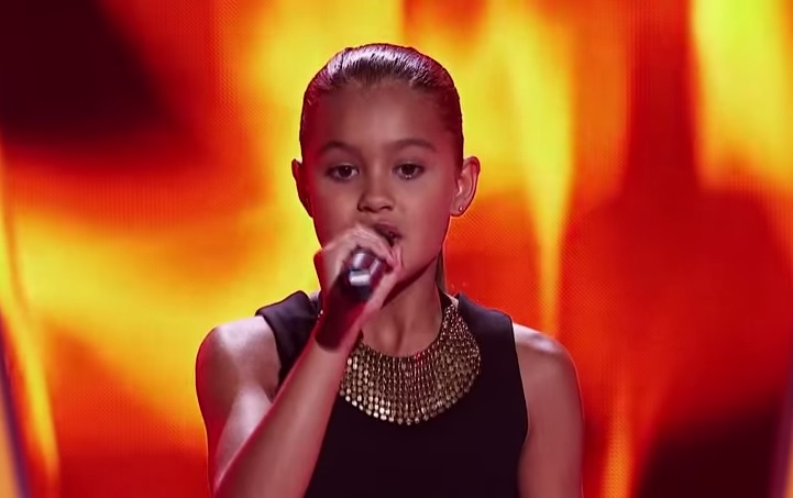 Canta come Alicia Keys, bambina prodigio strega pubblico e giudici