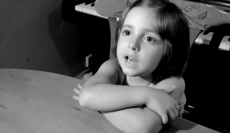 “Papà, balliamo?”, il video che tutti i genitori dovrebbero vedere