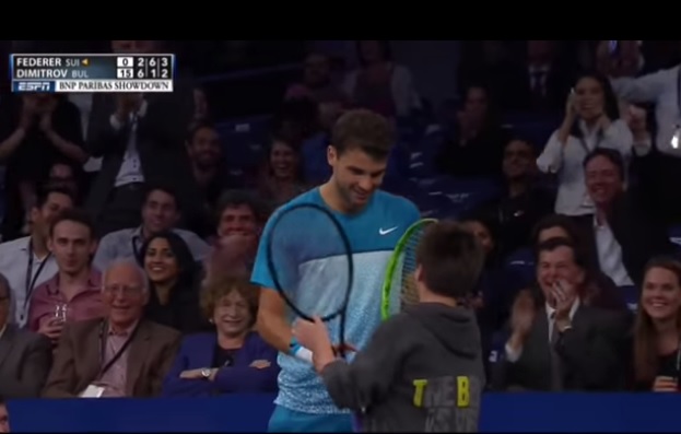 Il ragazzino di 12 anni che beffa Federer – Video