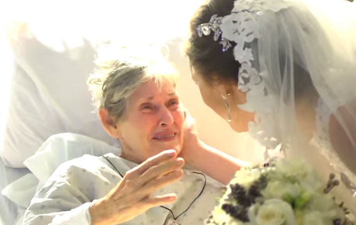 Coppia di sposi in ospedale, la sorpresa che commuove il web