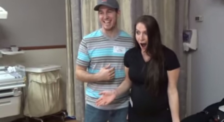 Ha mantenuto il segreto per nove mesi, ecco la sorpresa – Video