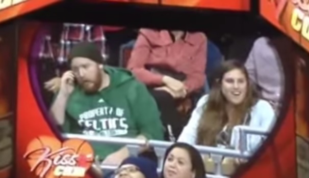 Ecco cosa accade ad ignorare la propria donna – Video