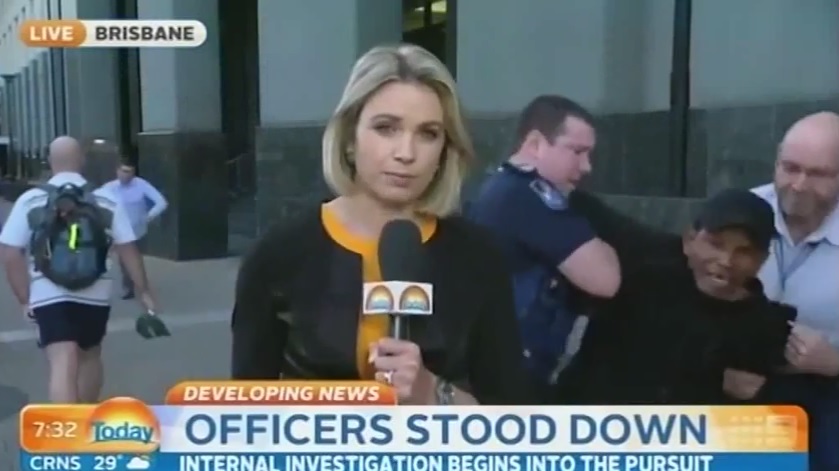 Arresto in diretta tv … e la giornalista finge indifferenza – Video