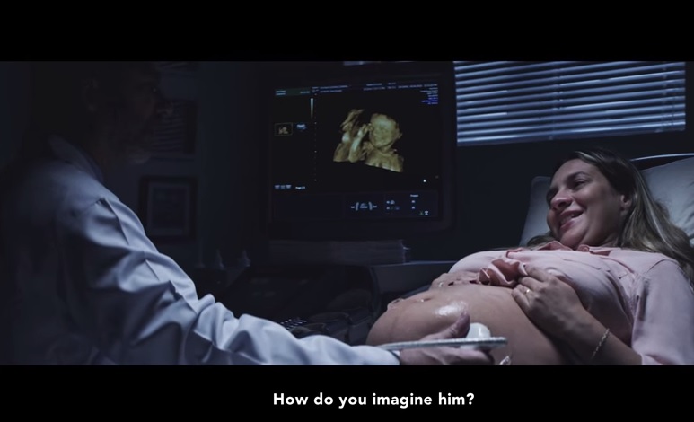 Mamma non vedente va a fare l’ecografia, la sorpresa del medico commuove il web