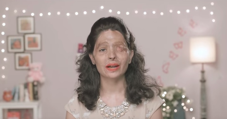 Donne deturpate dall’acido, la campagna choc arriva dall’India – Video