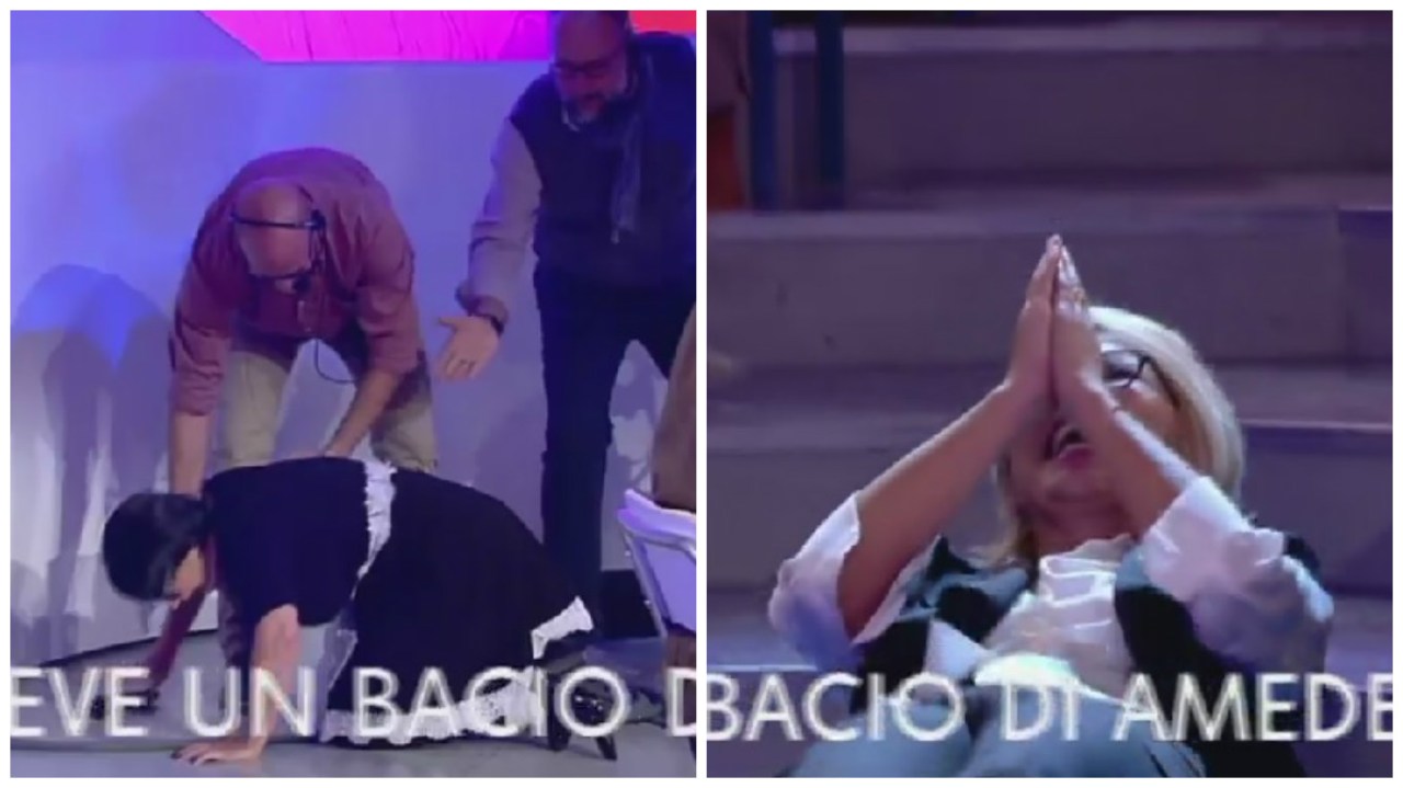 Uomini e Donne, Tina Cipollari si traveste da Arisa…e cade – Video