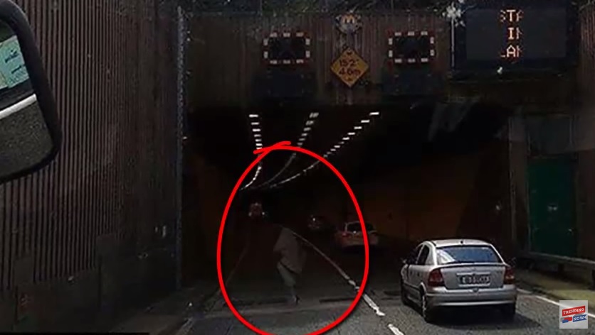 Fotografa un fantasma nel tunnel: presenza paranormale o illusione ottica?
