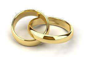 Matrimonio finisce in rissa: sposo beccato in intimità con la testimone