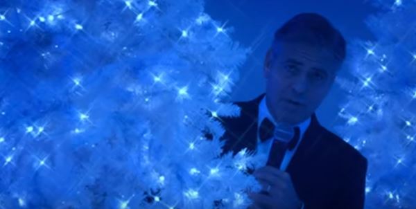 George Clooney e gli auguri di Buon Natale in musica – Video