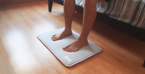 Ecco la sveglia che vi costringe ad alzarvi dal letto