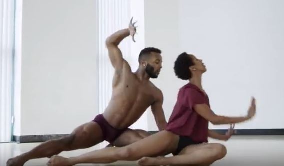 Il passo a due sulle note di Adele è pura magia – Video