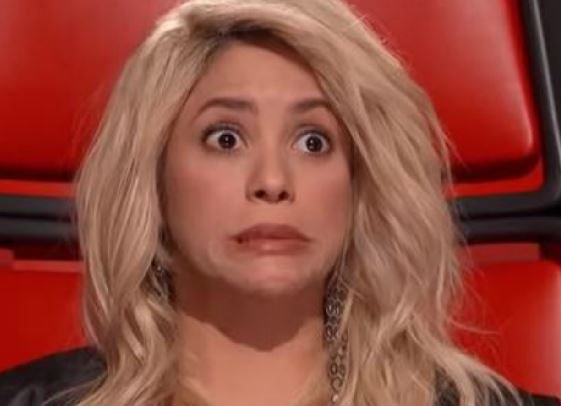 The Voice, una concorrente canta “Loca” e Shakira reagisce così