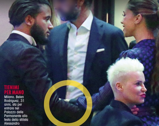 “Tienimi per mano”, Belen pizzicata con il re del divano – Foto