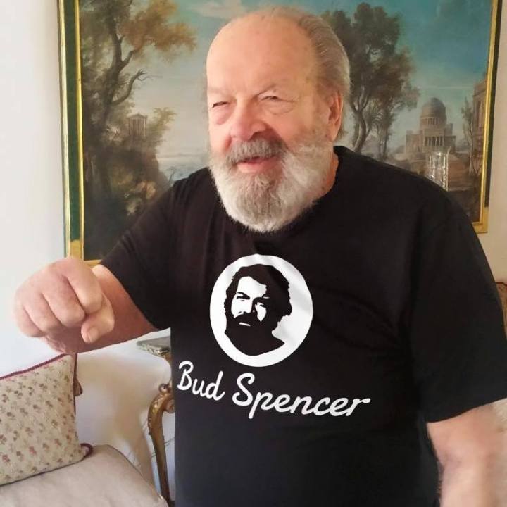 Addio a Bud Spencer, l’annuncio del figlio: “Papà è volato via”