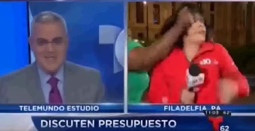 Giornalista presa a pugni durante la diretta tv – Video