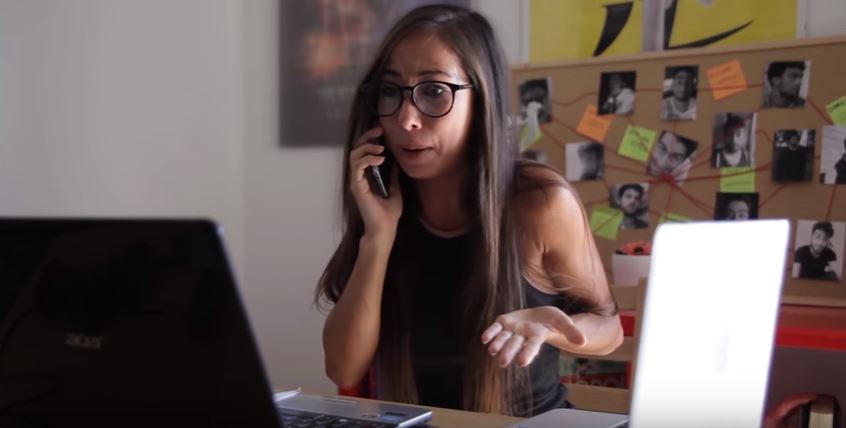 Insopportabilmente donna, il rapporto con gli ex in un video campione di clic