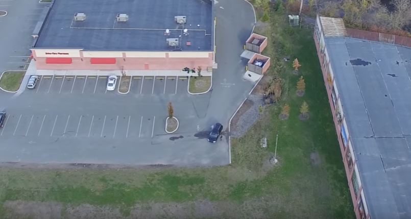 Pedina la moglie con un drone e scopre che lo tradisce – Video