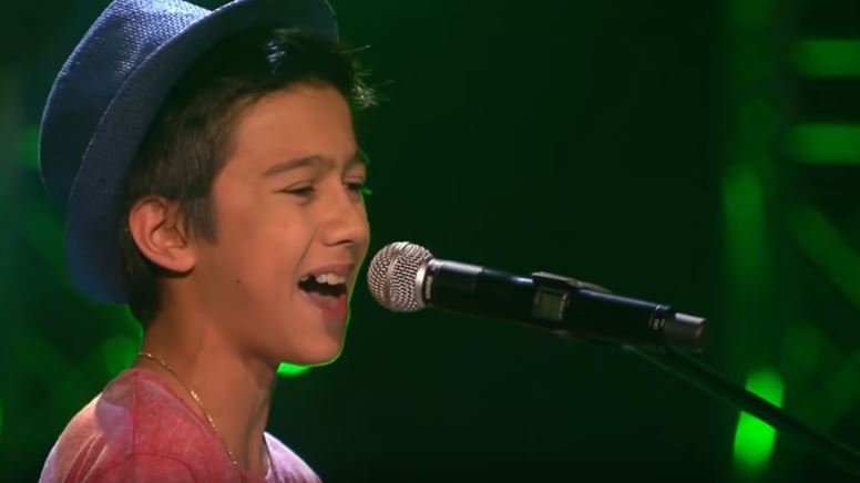 Pochi secondi per far voltare i giudici, l’esibizione di Lukas è da brividi