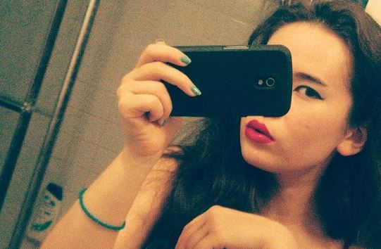 Uso compulsivo di selfie, sei giovani ricoverati in psichiatria