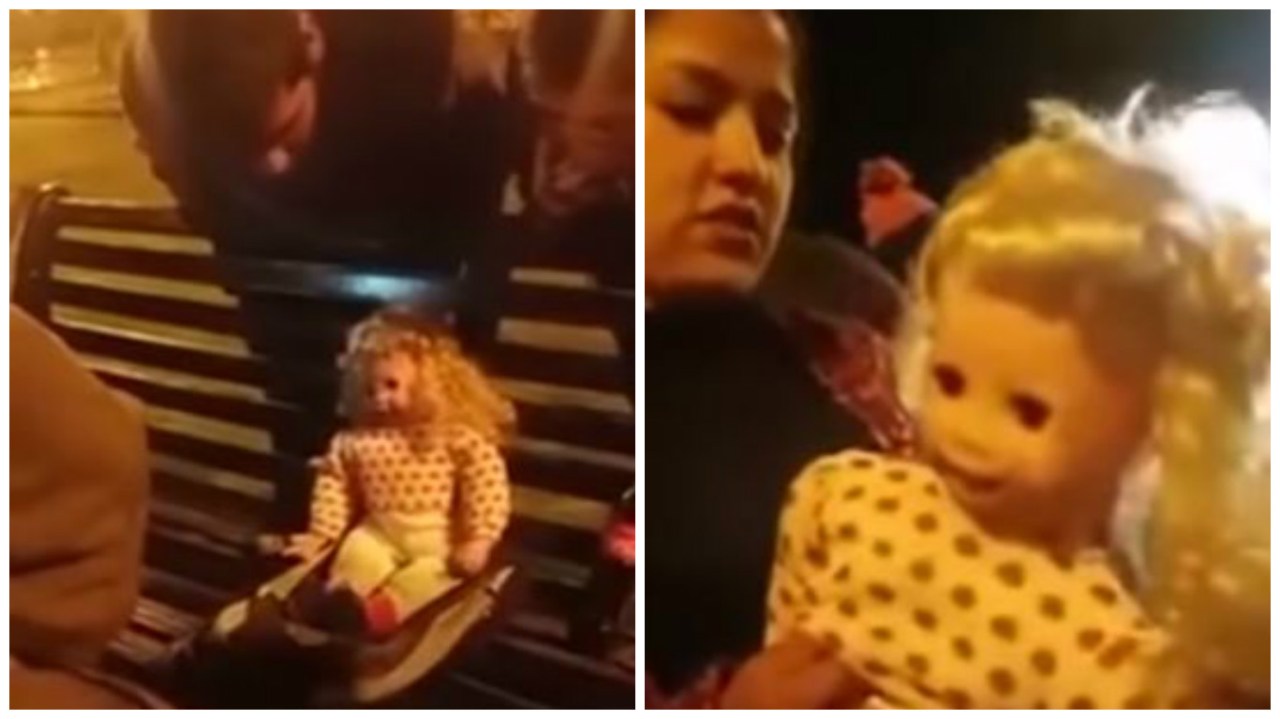 “Questa bambola è posseduta”, i passanti rischiano l’infarto