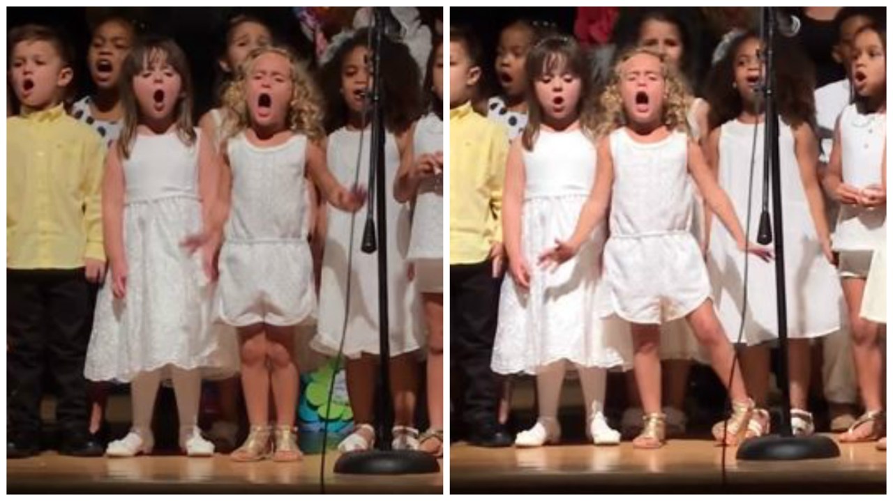 A 4 anni ruba la scena alle compagne al saggio di fine anno – Video