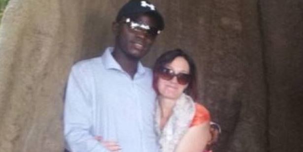 Lascia marito e 9 figli e fugge in Gambia per unirsi al toyboy conosciuto in chat