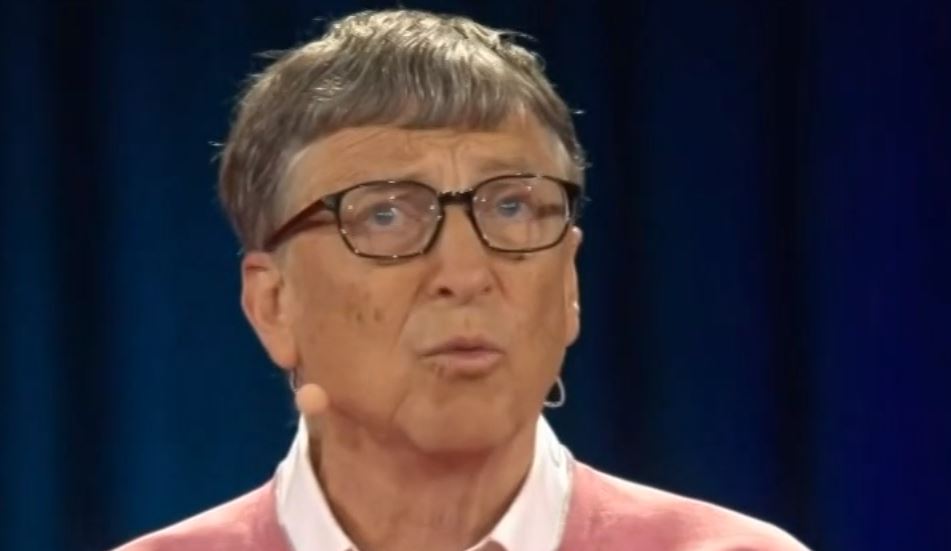 Bill Gates: “I Paesi ricchi dovrebbero mangiare carne sintetica al 100 per cento”