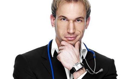 Il conduttore di “Malattie imbarazzanti”: “Gli italiani usano il coronavirus come scusa per non lavorare”