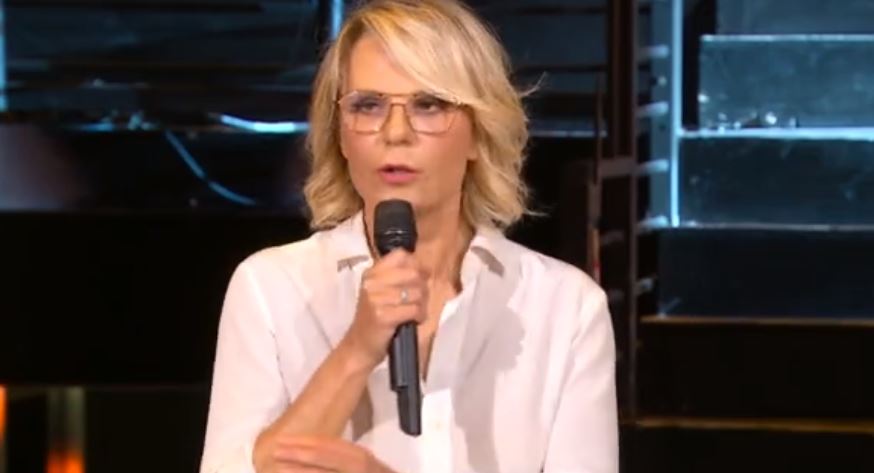 Sanremo 2021, Maria De Filippi perplessa sul ‘no’ al pubblico