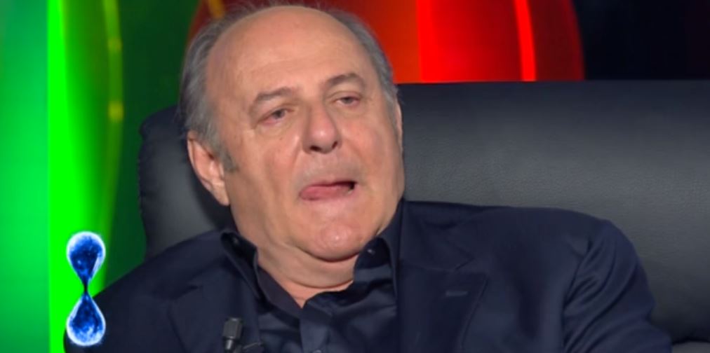 Gerry Scotti, il retroscena privato: “Ecco perchè non sposo la mia compagna”