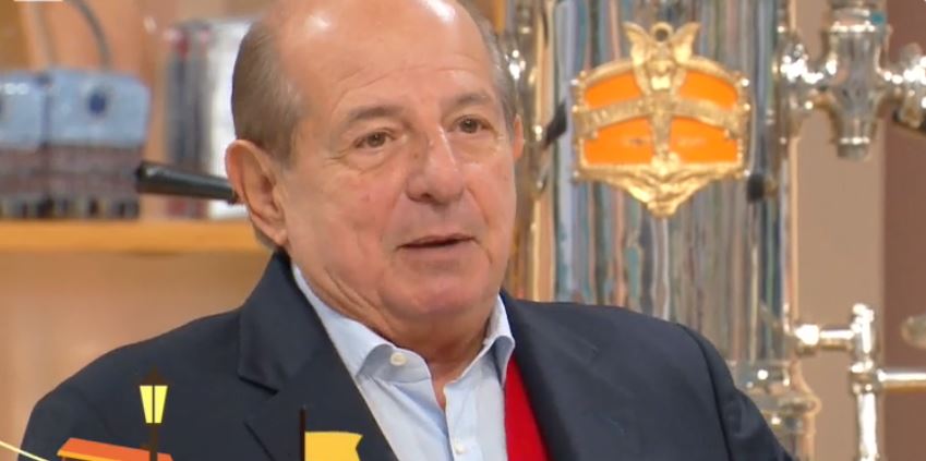 “I Fatti Vostri”, il clima nel cast sarebbe irrespirabile: Sottile al posto di Magalli?