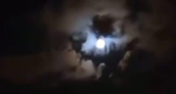 “Maradona è apparso in cielo”, in Argentina si grida al miracolo – Guarda il video