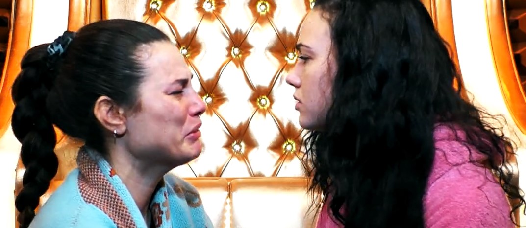 Il “GF Vip” sdogana il lutto in prima serata, Dayane: “Non sprecate tempo”