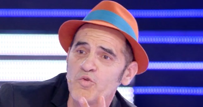 “Live – Non è la D’Urso”, Baccini furioso: “E’ un teatrino, vi saluto”