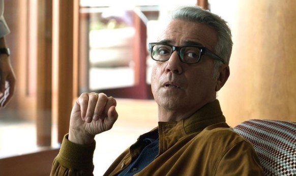 Covid, il figlio di Massimo Ghini con la polmonite dopo una reunion tra amici