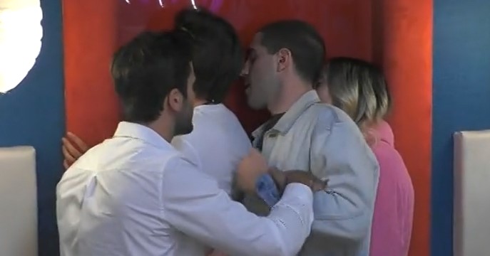 “Ho la claustrofobia”, Tommaso Zorzi cerca di varcare la porta rossa