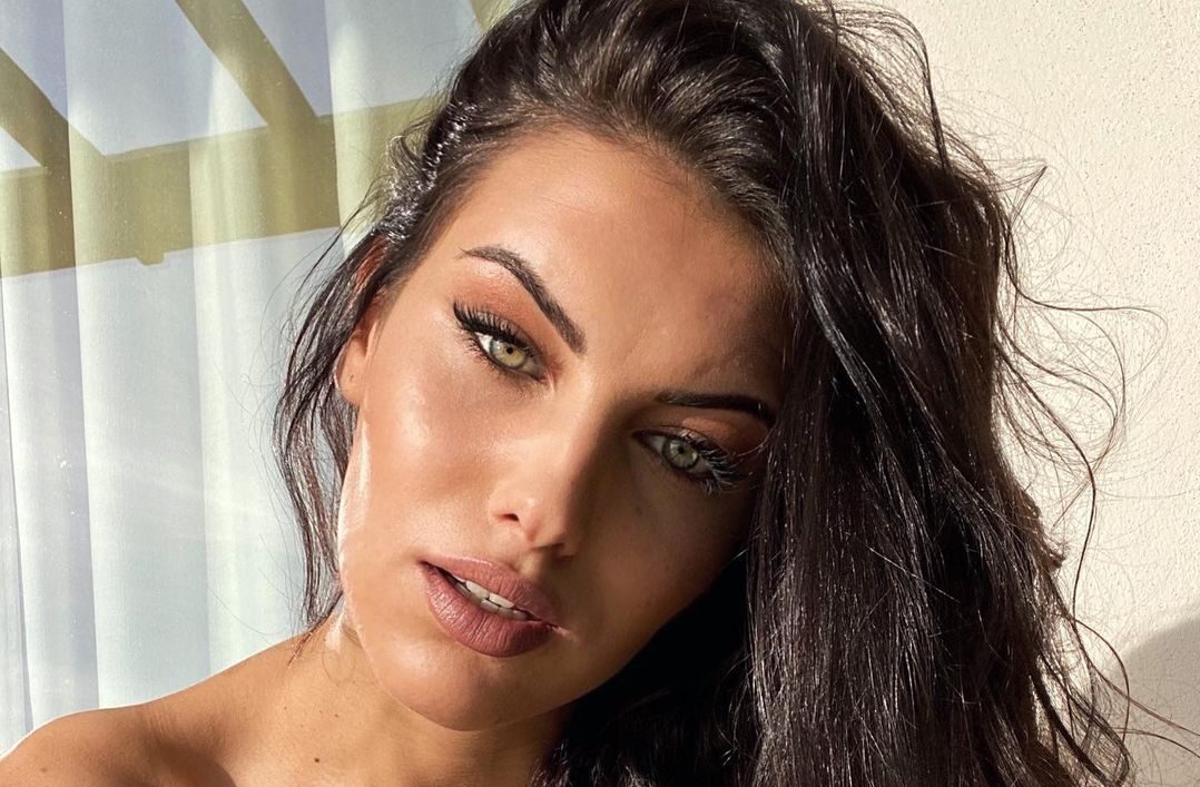 L’Isola dei Famosi perde pezzi, l’ex Miss Italia si ritira prima di partire