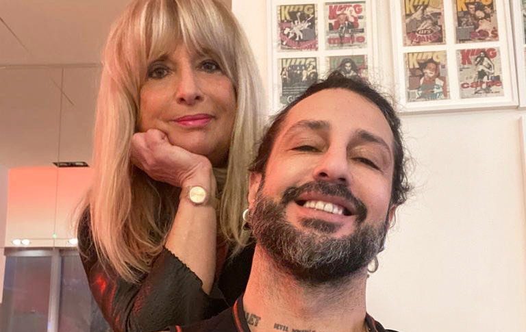 Corona, mamma Gabriella gli fa visita in ospedale: “E’ molto dimagrito, in carcere morirebbe”