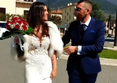 Sara Tommasi si è sposata! Nozze in Umbria con il suo manager – Foto