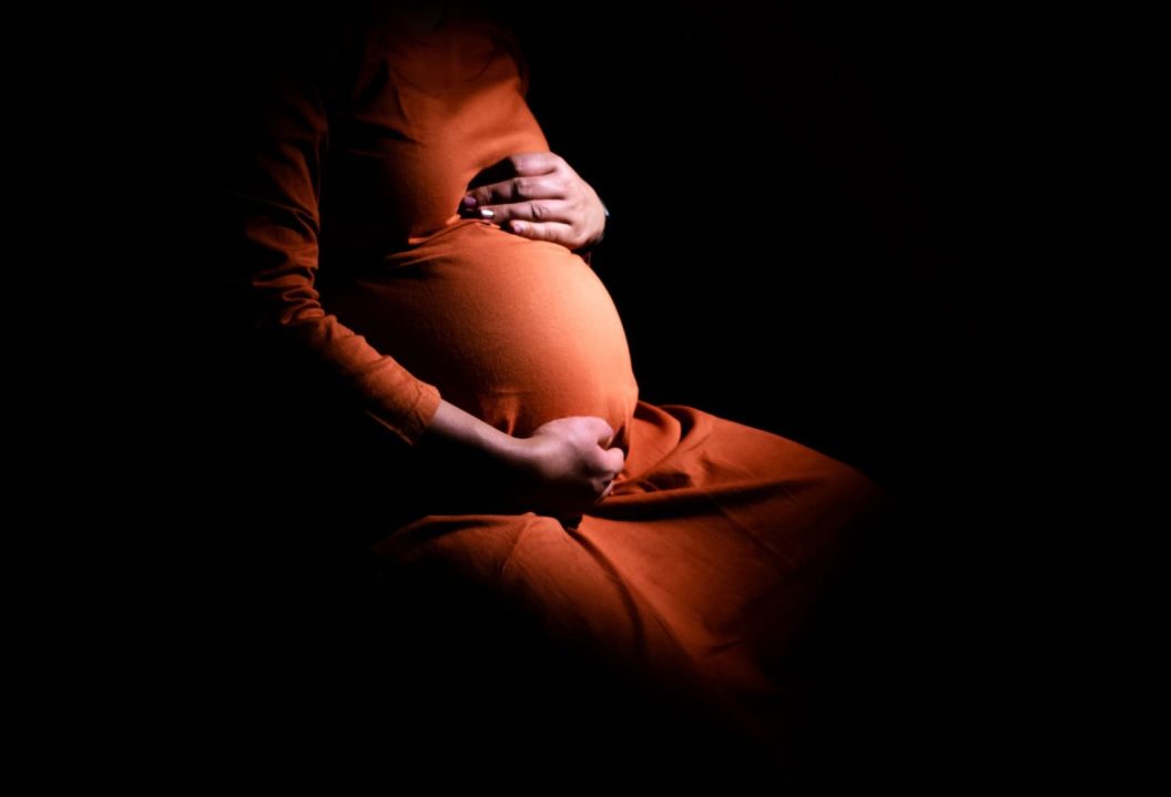 Partorisce a 57 anni, aveva perso la figlia di 13 anni per un tumore