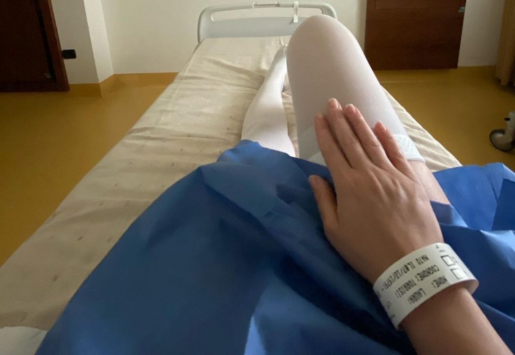Laura Torrisi di nuovo in ospedale: “La vita è così: cadi 7 e ti rialzi 8”