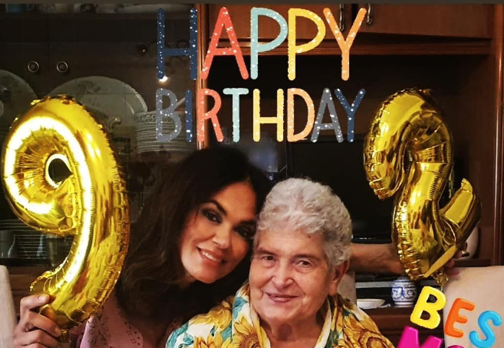 Maria Grazia Cucinotta a Messina per i 92 anni della madre