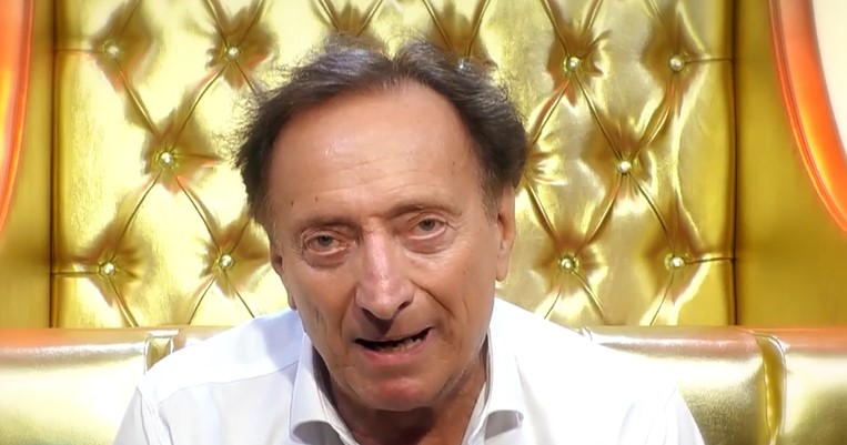 “GF Vip”, le donne della casa contro Amedeo Goria: “Sta sempre in mutande”