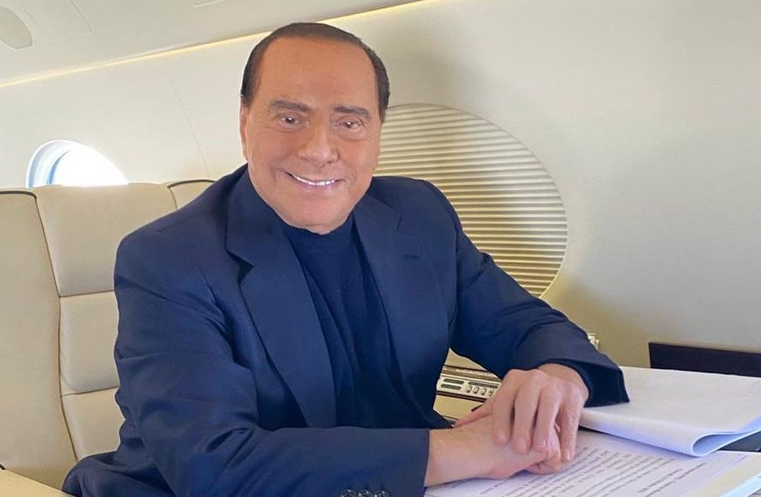 Paolo Berlusconi: “Silvio ha passato giorni molto brutti, ecco come sta dopo la batosta”